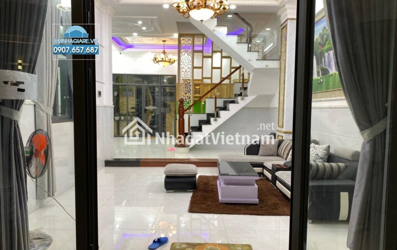 Siêu đẹp Trịnh Văn Bô 39m2-5T, ô tô đỗ cửa, tặng NT ở ngay, giá 6.68tỷ