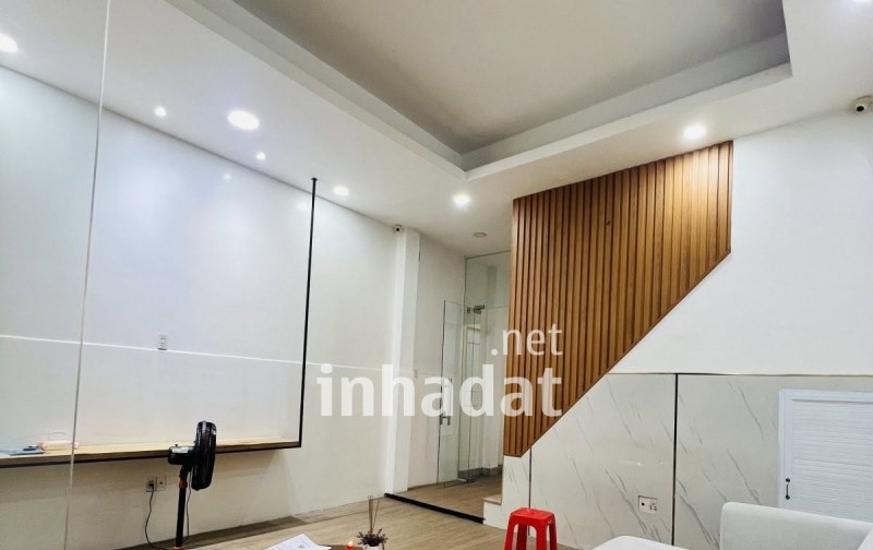 SIÊU PHẨM MẶT T.IỀN VIP PHÚ NHUẬN - NGUYỄN ĐÌNH CHÍNH