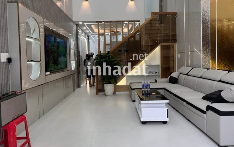 CHÍNH CHỦ GỬI – HÀNG MỚI NHÀ ĐẸP Q.12