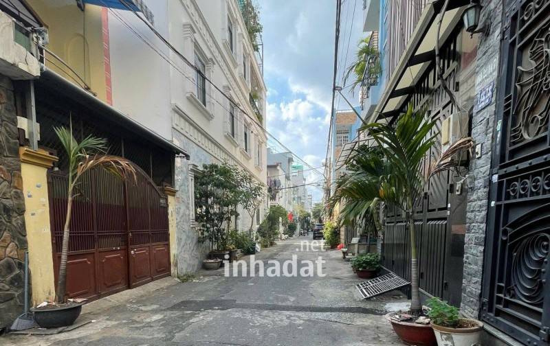 BÁN GẤP NHÀ GẦN NGÃ TƯ LẠC LONG QUÂN - ÂU CƠ