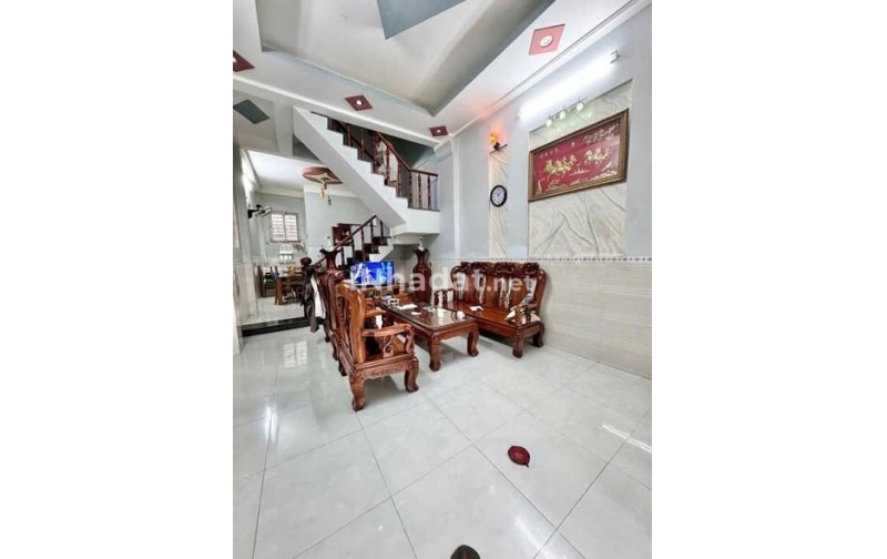 BÁN NHÀ MỚI ĐẸP – HẺM XE HƠI LÊ VĂN KHƯƠNG – DIỆN TÍCH LỚN (60M²) – VUÔNG VỨC – 3 TẦNG