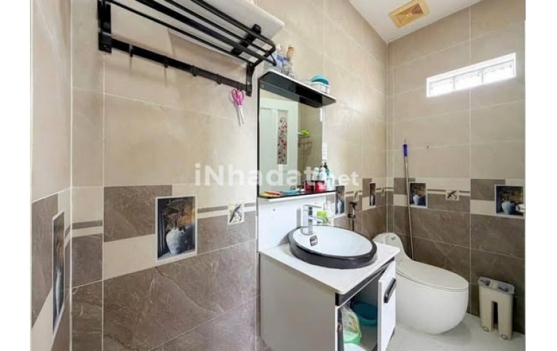 BÁN GẤP NHÀ QUẬN 10 – SÁT VẠN HẠNH MALL – GIẢM SÂU 500 TRIỆU – CHỈ NHỈNH 4 TỶ