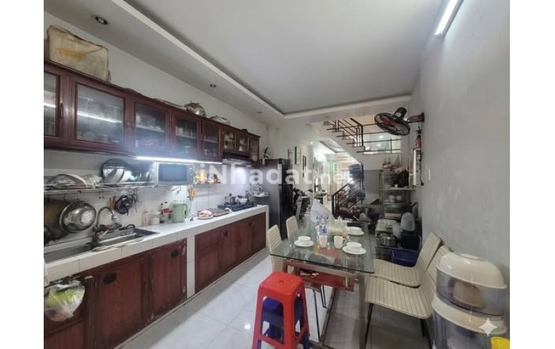 BÁN NHÀ MẶT TIỀN HẺM THÔNG – NGUYỄN HỮU CẢNH, BÌNH THẠNH – DIỆN TÍCH KHỦNG 120M² – NỞ HẬU – TIỀM NĂNG XÂY CHDV