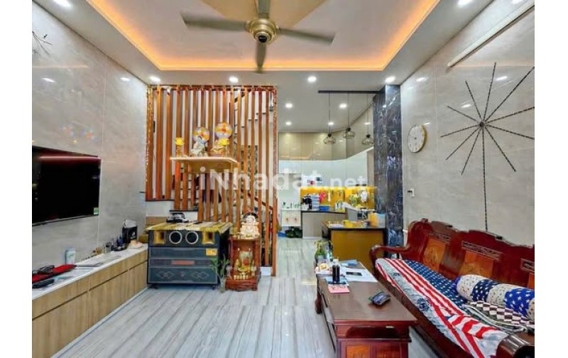 BÁN GẤP NHÀ QUẬN 10 – SÁT VẠN HẠNH MALL – GIẢM SÂU 500 TRIỆU – CHỈ NHỈNH 4 TỶ