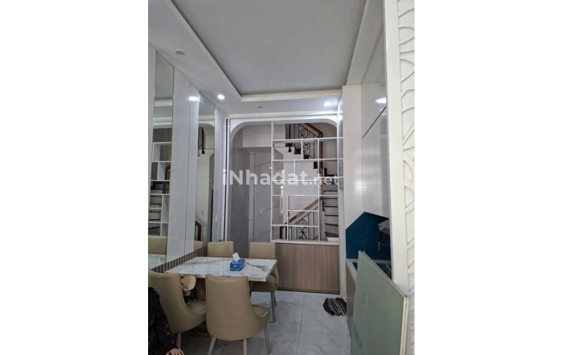 BÁN NHÀ MỚI ĐẸP – TRUNG TÂM QUẬN 11 – HẺM THÔNG 4M – TẶNG FULL NỘI THẤT