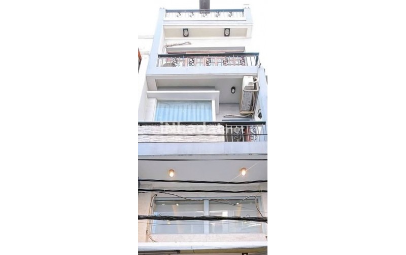 BÁN NHÀ KHU VIP – ĐƯỜNG SỐ QUẬN 4 – 5 TẦNG – NỞ HẬU TÀI LỘC – CÁCH MẶT TIỀN XE HƠI VÀI BƯỚC