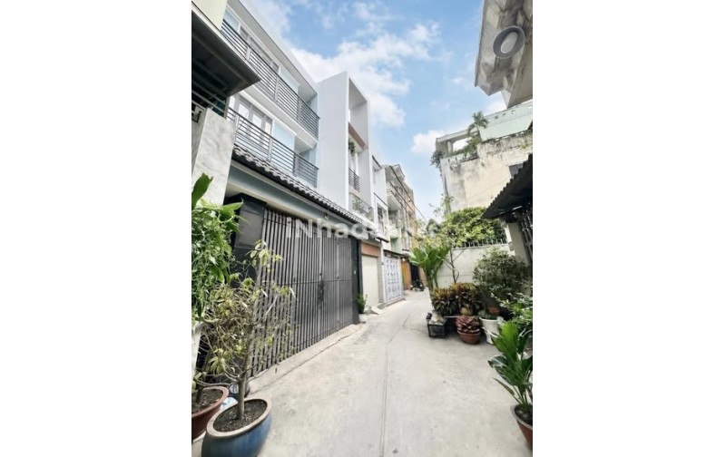 BÁN NHÀ TRUNG TÂM PHÚ NHUẬN – NGANG KHỦNG 7.2M – 10M RA HẺM XE HƠI – GIÁ HƠN 5 TỶ