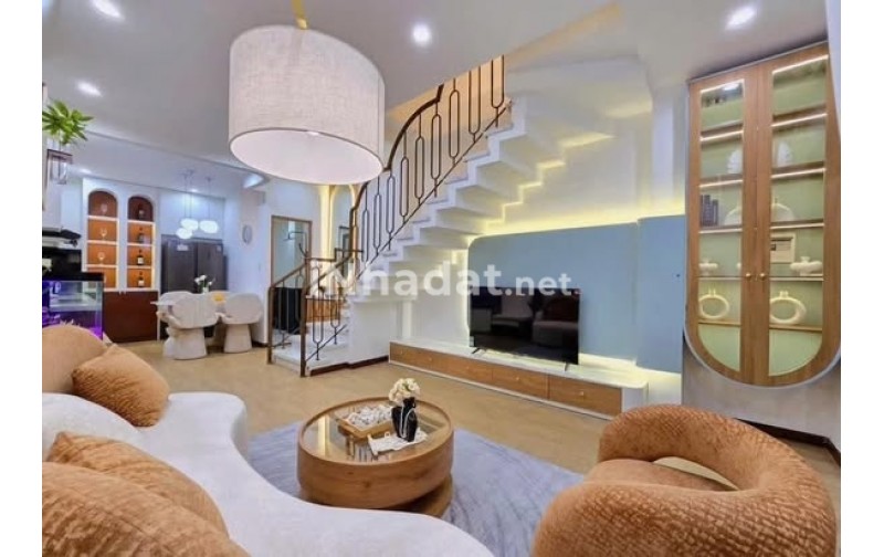 BÁN SIÊU PHẨM TÒA NHÀ 3 TẦNG – TRUNG TÂM QUẬN 5 – PHỐ THỜI TRANG – SÁT MẶT TIỀN – FULL NỘI THẤT