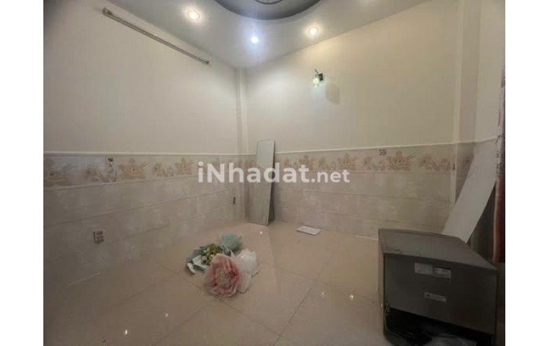 BÁN NHÀ KHU VIP – ĐƯỜNG SỐ QUẬN 4 – 5 TẦNG – NỞ HẬU TÀI LỘC – CÁCH MẶT TIỀN XE HƠI VÀI BƯỚC