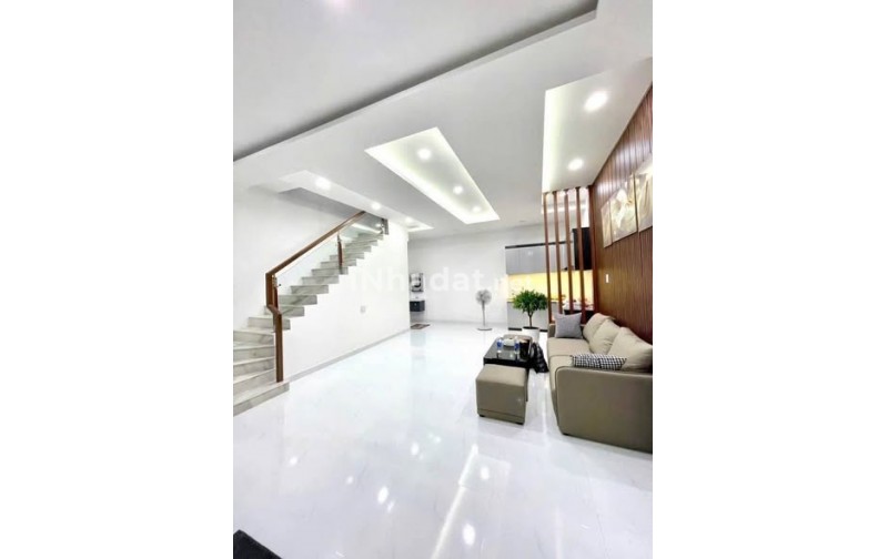 BÁN NHÀ MỚI ĐẸP – ĐƯỜNG TÂY THẠNH – DT 5.6M X 7.5M – 2 TẦNG – VỊ TRÍ ĐẮC ĐỊA – CHỈ NHỈNH 5 TỶ