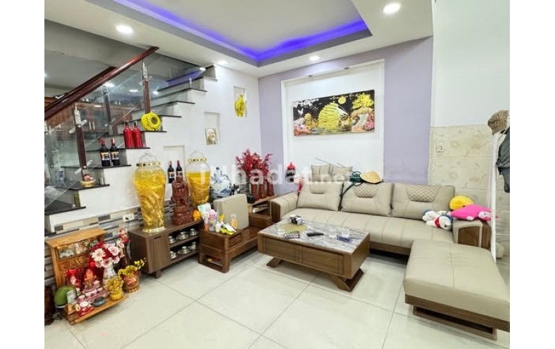 BÁN NHÀ MỚI ĐẸP – HẺM XE HƠI TRÁNH – TRỊNH ĐÌNH TRỌNG – NGANG KHỦNG 5.5M – XE HƠI NGỦ TRONG NHÀ
