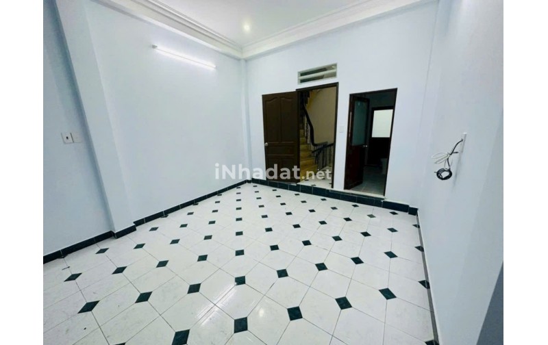 MẶT TIỀN PHÚ NHUẬN  -NGAY CÔNG VIÊN GIA ĐỊNH GẦN SÂN BAY