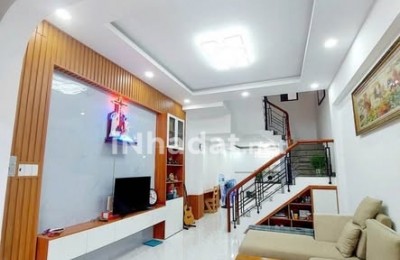 BÁN NHÀ MỚI ĐẸP - HẺM MỘT SẸC, SÁT MẶT TIỀN QUANG TRUNG - NGUYỄN VĂN KHỐI