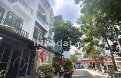 BÁN NHÀ VỊ TRÍ VÀNG – ĐỐI DIỆN CÔNG VIÊN – GẦN CHUNG CƯ AN HỘI, GÒ VẤP