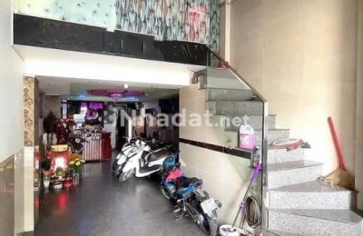 BÁN TÒA NHÀ DÒNG TIỀN – NGAY AEON MALL TÂN PHÚ – 7 TẦNG THANG MÁY – THU NHẬP 240 TRIỆU/THÁNG – GIÁ 23 TỶ