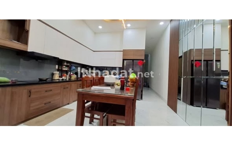 BÁN NHÀ PHONG CÁCH INDOCHINE, BẠCH ĐẰNG, BÌNH THẠNH, 4 TẦNG, SÂN THƯỢNG