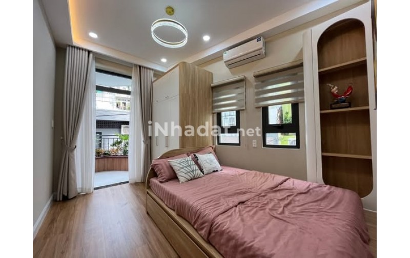 NHÀ PHAN XÍCH LONG - LÔ GÓC THOÁNG MÁT, CÁCH Q1 CHỈ 3 PHÚT
