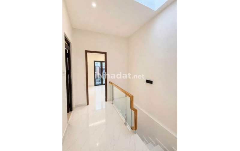 NHÀ TRƯƠNG PHƯỚC PHAN - HẺM XE HƠI THÔNG TỨ TUNG