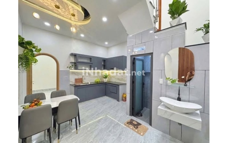 NHÀ LÊ ĐÌNH CẨN -QUẬN BÌNH TÂN- HẺM XE HƠI THÔNG THOÁNG