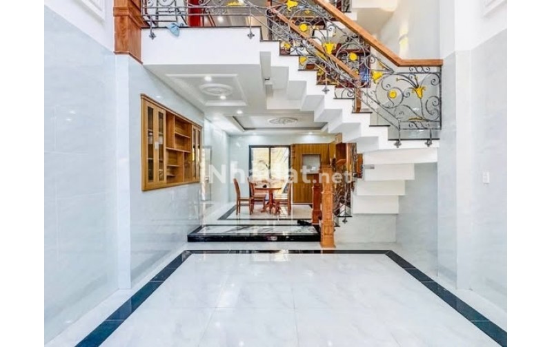 NHÀ 5 TẦNG LỘNG LẪY KỀ BÊN KHU TÊN LỬA -QUẬN BÌNH TÂN