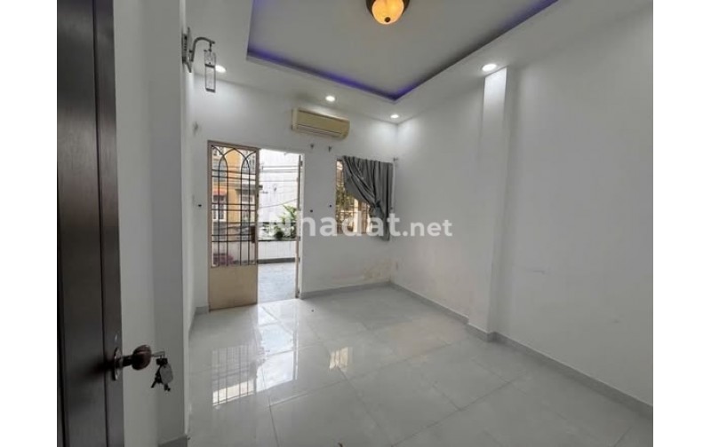 NHÀ PHỐ HOÀNG HOA THÁM  - BÌNH THẠNH - HẺM XE HƠI THÔNG THOÁNG
