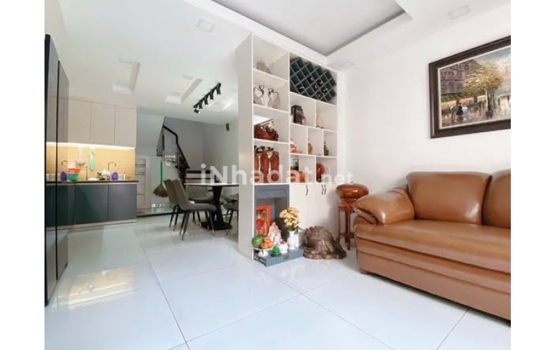 NHÀ ĐƯỜNG CÁCH MẠNG THÁNG TÁM - QUẬN TÂN BÌNH, KINH DOANH TỐT
