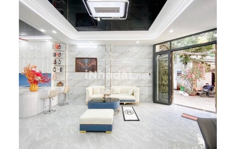 NHÀ GÓC TÂN PHÚ - THIẾT KẾ LUXURY, CÓ PHÒNG XÔNG HƠI