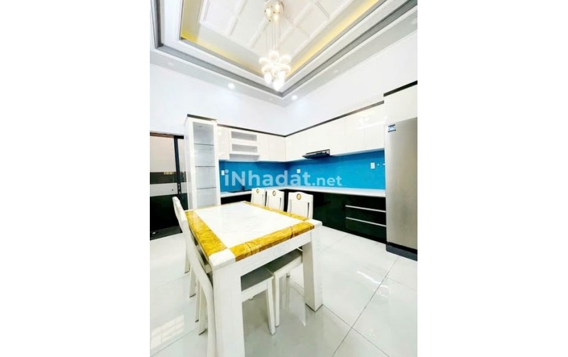 NHÀ HUỲNH TẤN PHÁT - NHÀ BÈ  - 4 TẦNG, Ô TÔ ĐỖ CỬA