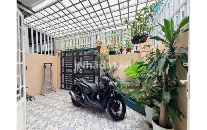 NHÀ 3 TẦNG NGAY CỔNG ĐẠI HỌC VĂN LANG - BẾN HẢI, GÒ VẤP