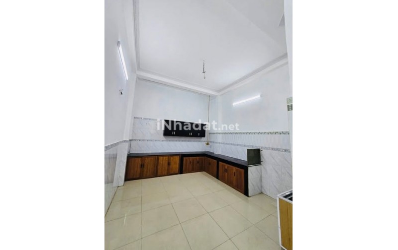 NHÀ AN DƯƠNG VƯƠNG - GẦN QUẬN 6 - Ô TÔ NGỦ TRONG NHÀ