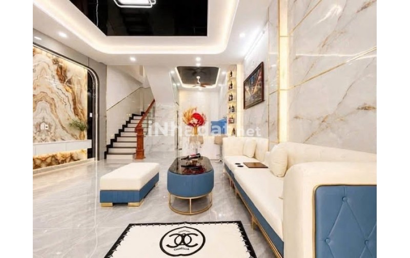 NHÀ GÓC TÂN PHÚ - THIẾT KẾ LUXURY, CÓ PHÒNG XÔNG HƠI