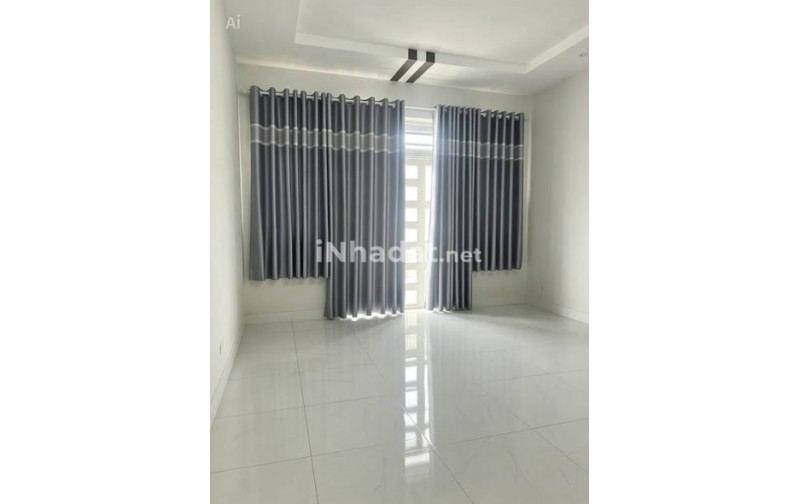 NHÀ THẠNH XUÂN 22 - QUẬN 12, SÂN ĐẬU Ô TÔ TRONG NHÀ