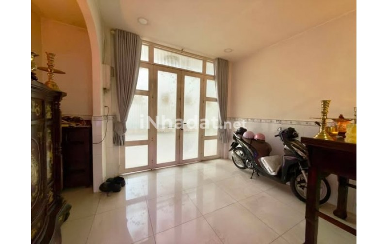 NHÀ CĂN GÓC CƯ XÁ ĐÔ THÀNH - QUẬN 3 - DIỆN TÍCH 45M2