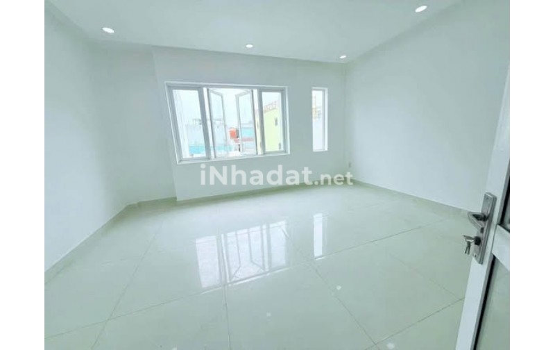 NHÀ TRƯỜNG CHINH - GẦN PANDORA TÂN PHÚ, AN NINH TỐT