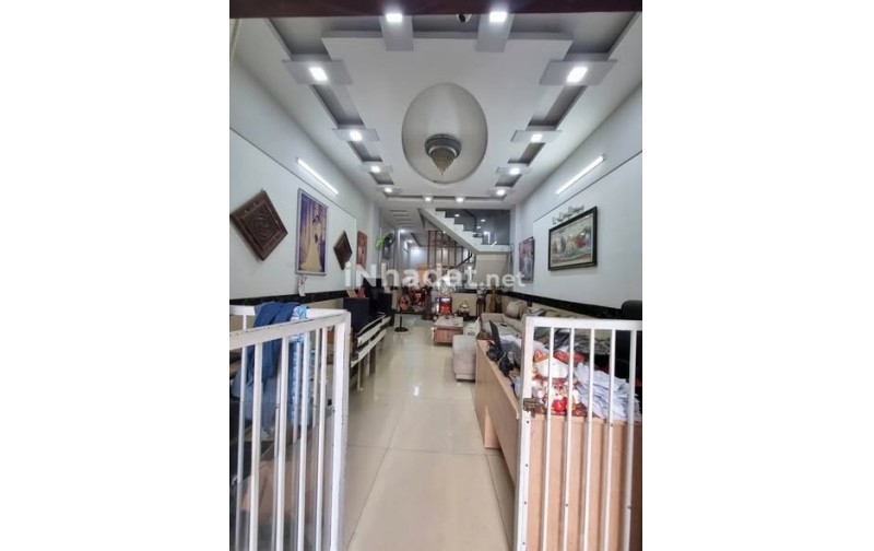 NHÀ ĐƯỜNG HUỲNH THỊ HAI - QUẬN 12 - HẺM XE TẢI, GẦN CHỢ HẠT ĐIỀU