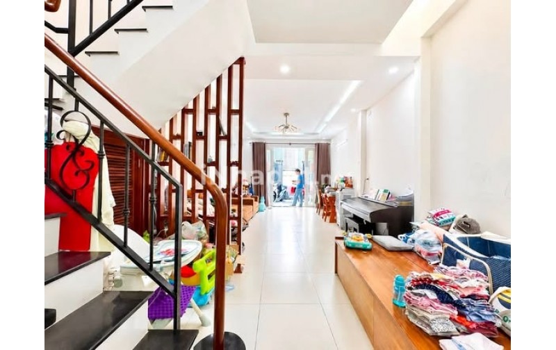 NHÀ TRƯỜNG SA-BÌNH THẠNH- 87M2 - SÁT QUẬN 1, KẾT CẤU 3 TẦNG