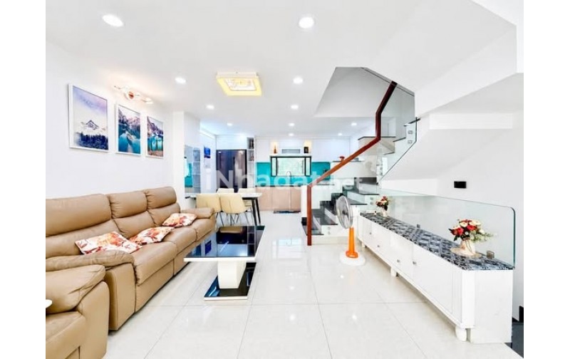 NHÀ MẶT TIỀN KINH DOANH 5 TẦNG - SÁT TRƯỜNG SA QUẬN 1