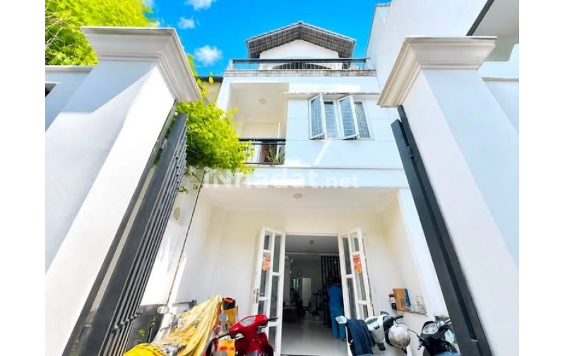 NHÀ TRƯỜNG SA-BÌNH THẠNH- 87M2 - SÁT QUẬN 1, KẾT CẤU 3 TẦNG