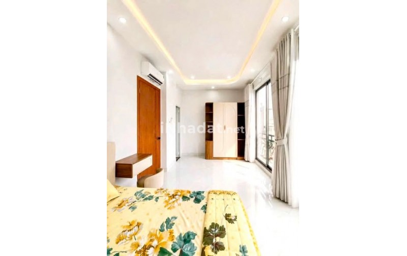 NHÀ 5 TẦNG MỚI XÂY TẠI BÌNH THẠNH - SÁT CHỢ CÂY QUÉO