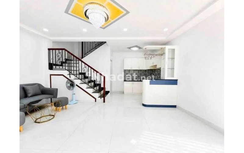 NHÀ 5 TẦNG MỚI XÂY TẠI BÌNH THẠNH - SÁT CHỢ CÂY QUÉO