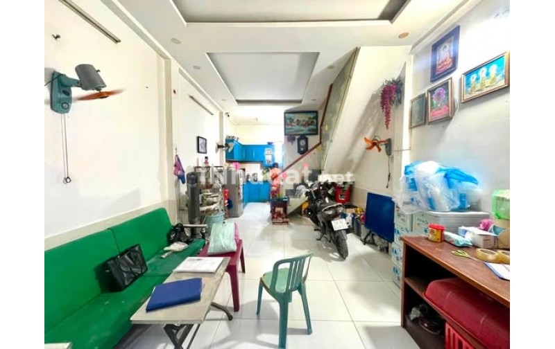 NHÀ GẦN NGÃ 5 GÒ VẤP - DT 32M2 - GIÁ TỐT CHỈ 3.55 TỶ ĐỒNG