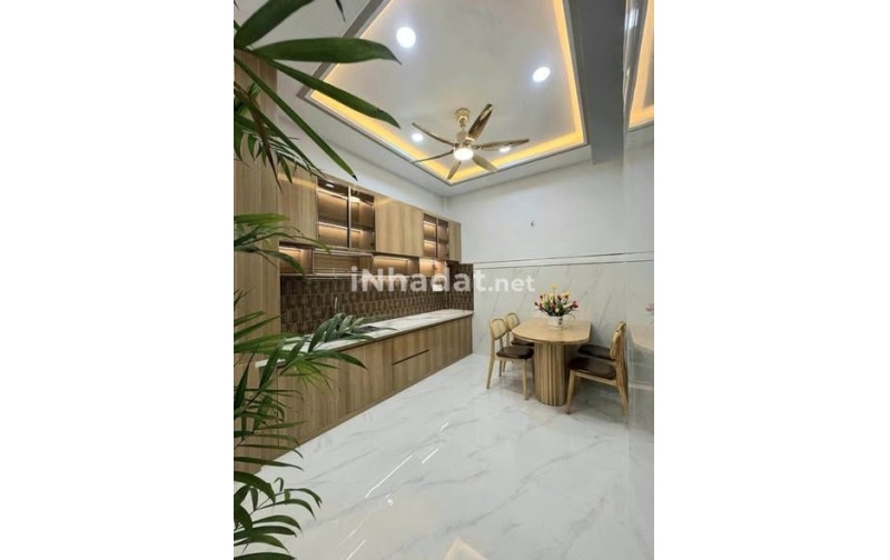 NHÀ MAI XUÂN THƯỞNG - QUẬN 6, HẺM XE HƠI THÔNG THOÁNG