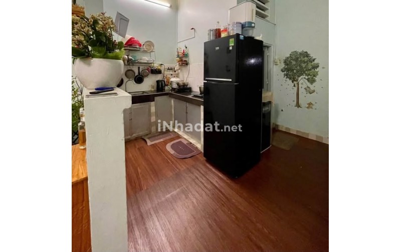 CHO THUÊ NHÀ CẤP 4- GẦN CHỢ HIỆP PHÚ -THỦ ĐỨC- GIÁ CHỈ 7 TRIỆU