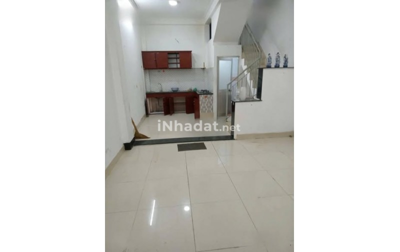 CHO THUÊ NHÀ ĐÀO DUY ANH- PHÚ NHUẬN- CẤU TRÚC 4 PHÒNG NGỦ RỘNG RÃI