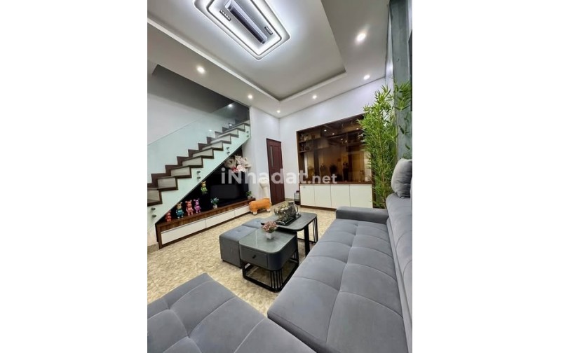 CHO THUÊ NHÀ NGUYÊN CĂN KHÂM THIÊN- ĐỐNG ĐA- VỊ TRÍ GẦN MẶT ĐƯỜNG LỚN