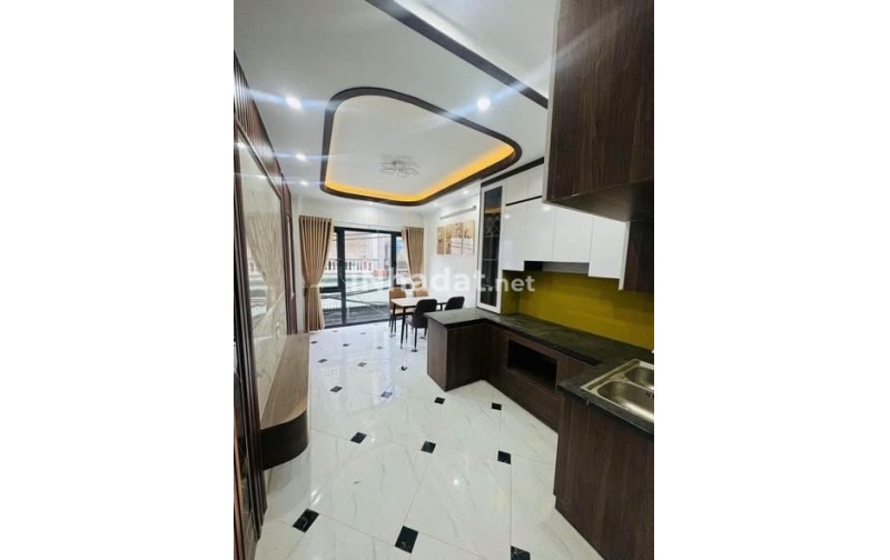 BÁN NHÀ PHÚ DIỄN -NHÀ MỚI 6 TẦNG THANG MÁY - LÔ GÓC 2 THOÁNG - Ô TÔ 7 CHỖ ĐỖ CỬA - GẦN HỒ - 40M