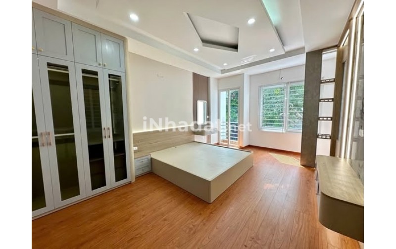 BÁN NHÀ XUÂN LA- TÂY HỒ- LÔ GÓC HAI THOÁNG GẦN HỒ TÂY NHỈNH 9 TỶ