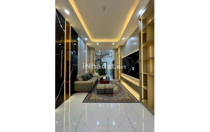 CHO THUÊ NHÀ NGUYÊN CĂN GÓC NGUYỄN CHÍNH- HOÀNG MAI -VỚI VIEW BAN CÔNG ĐẸP