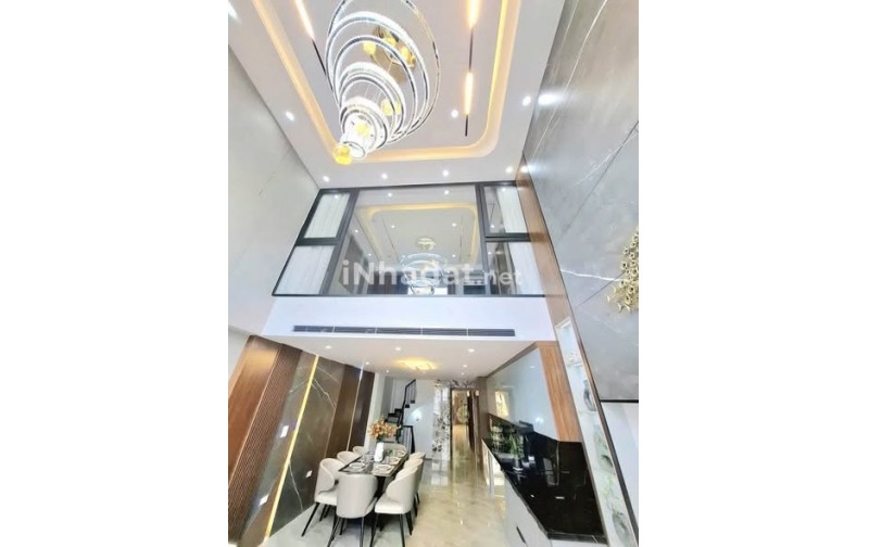 BÁN NHÀ LONG BIÊN- VIEW HỒ MẶT ĐƯỜNG KINH DOANH- CÓ GARA HAI Ô TÔ RỘNG
