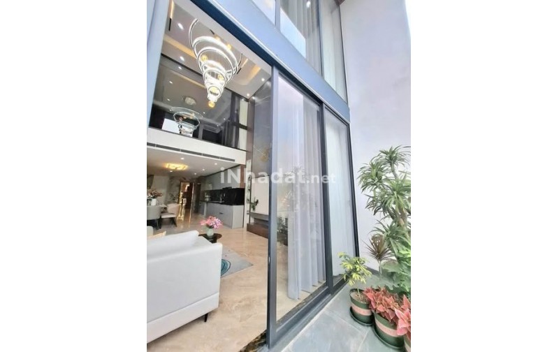 BÁN NHÀ LONG BIÊN- VIEW HỒ MẶT ĐƯỜNG KINH DOANH- CÓ GARA HAI Ô TÔ RỘNG
